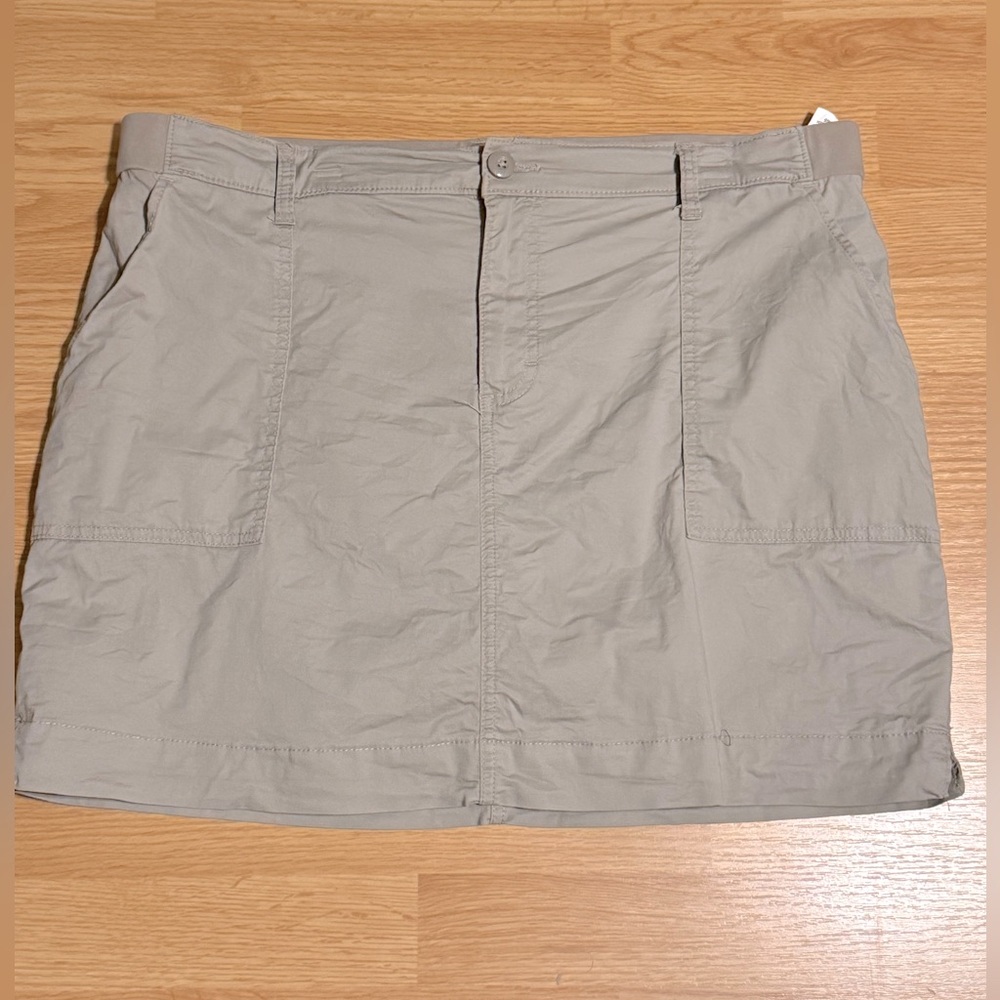 Lee Khaki Skort